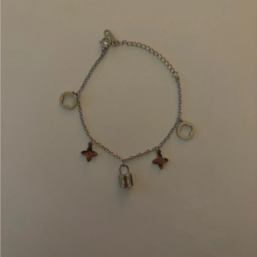 Stainless Steel gorgeous bracelet